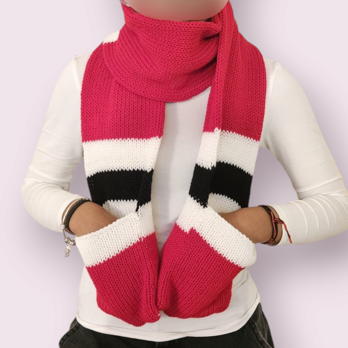 Knitted Pocket Scarf - Trinidad