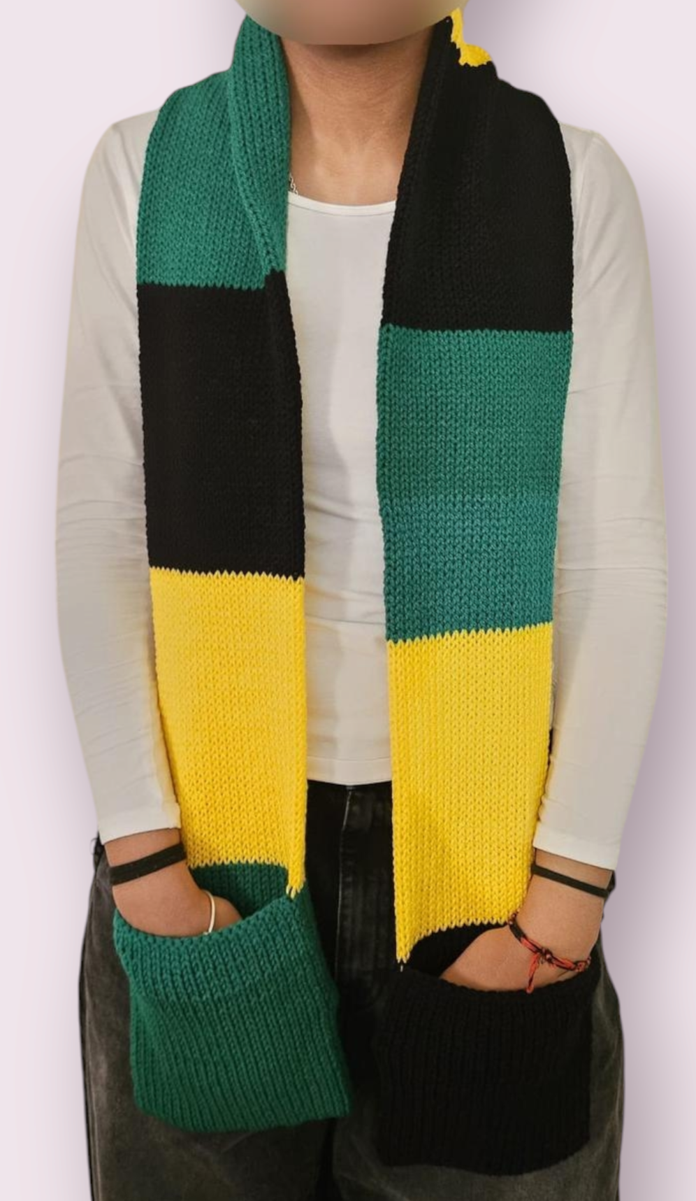 Knitted Pocket Scarf - Jamaica