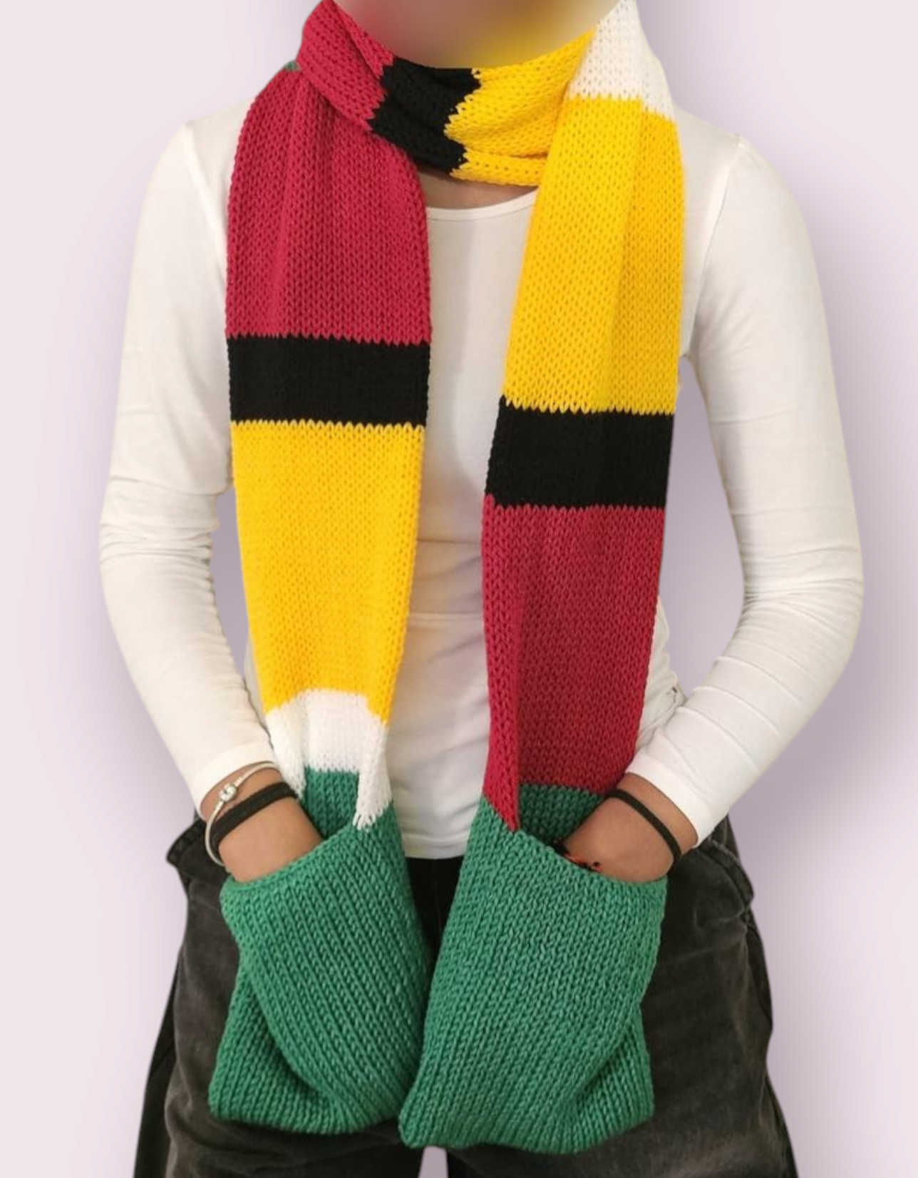 Knitted Pocket Scarf - Guyana