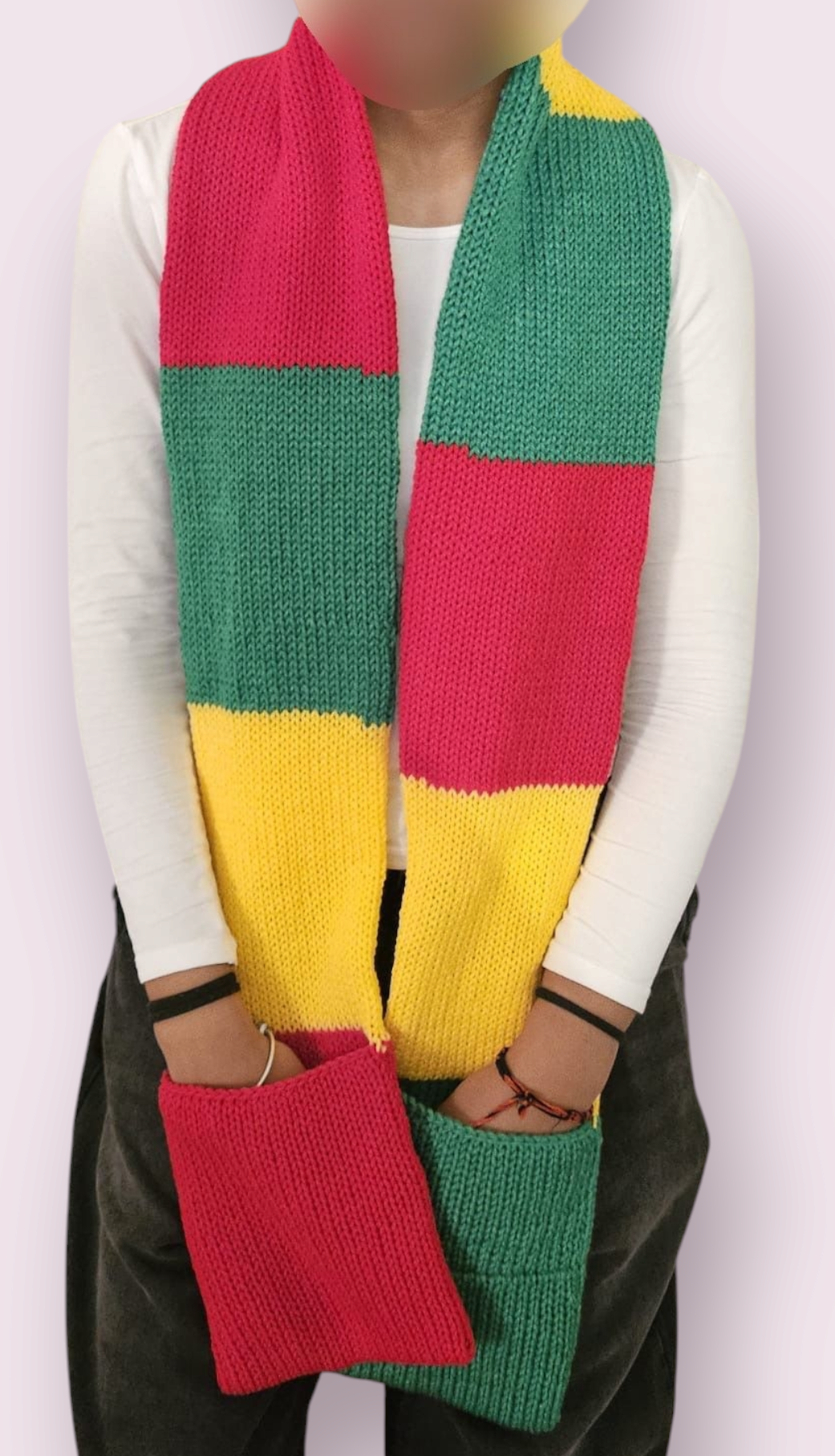 Knitted Pocket Scarf - Grenada