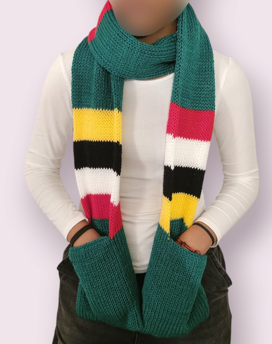 Knitted Pocket Scarf - Dominica